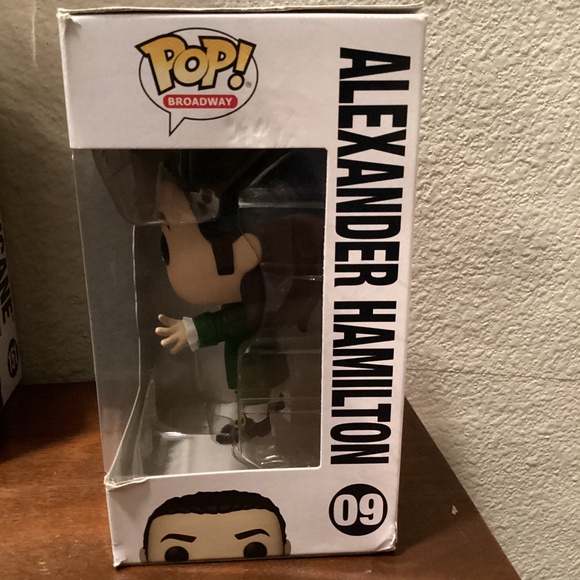 Funko Pop Alexander Hamilton Broadway Musical Vinyl Bobblehead Green Outfit #09 - Picture 2 of 4